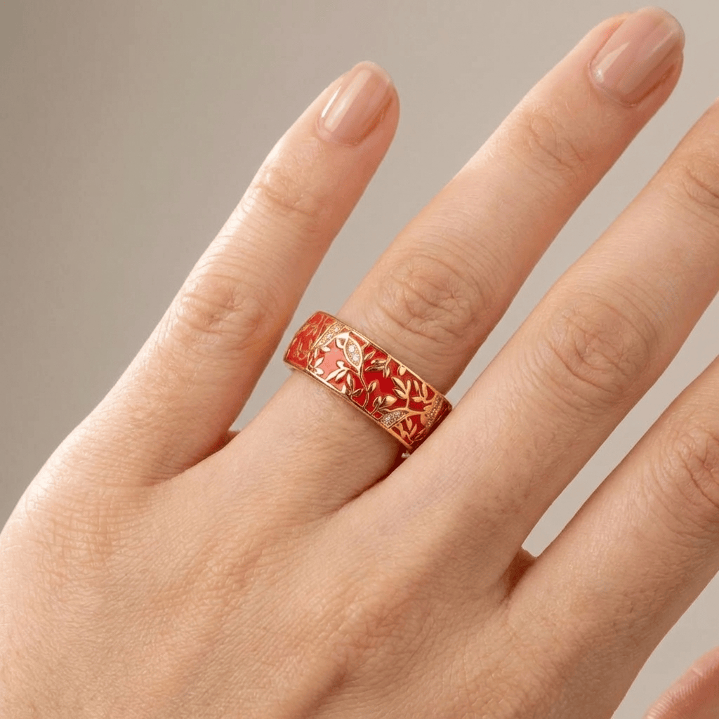 Anel vintage de folha dourado da Rose & Oliver, com detalhes em acabamento dourado e design inspirado em folhas.
