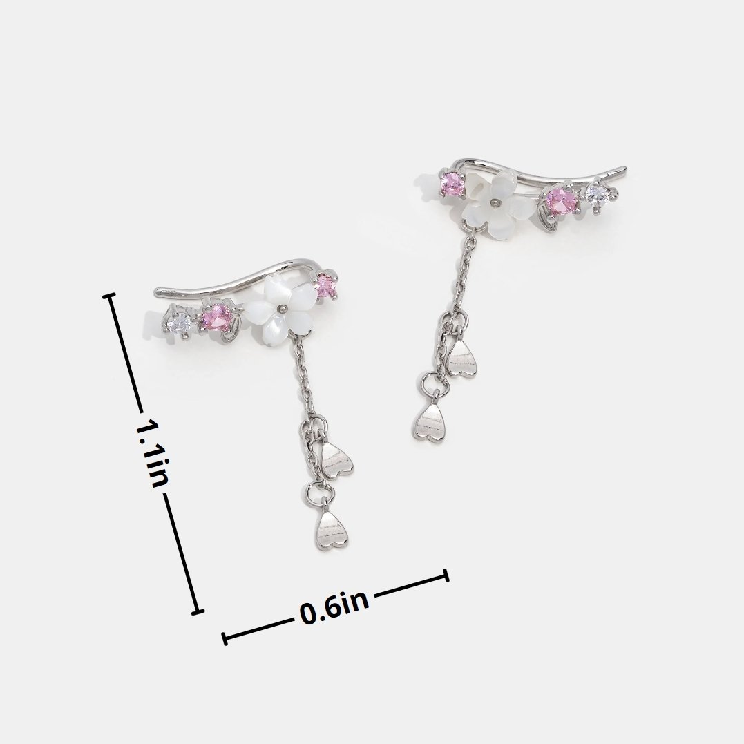 Brincos de cerejeira da Rose & Oliver com detalhes em cristal, delicados e elegantes, para complementar o visual com estilo.