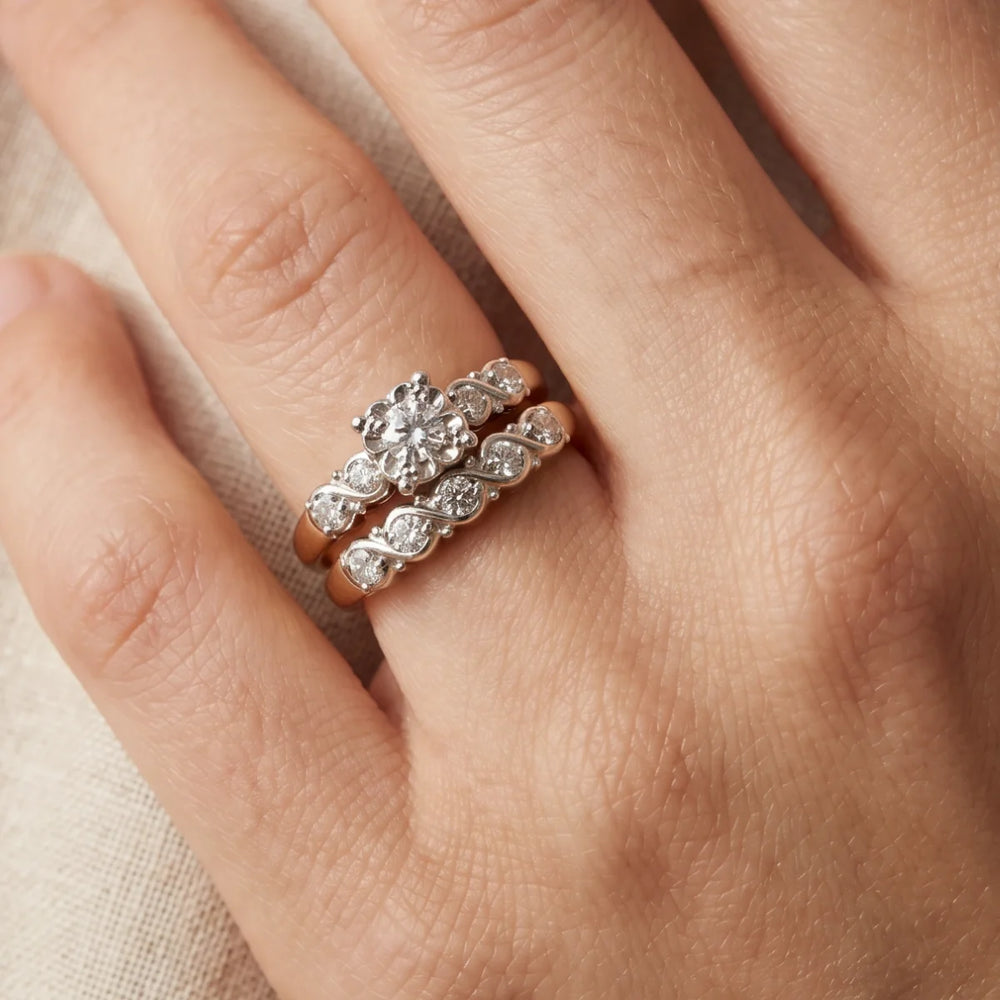 Vintage Sparkling Gold Ring