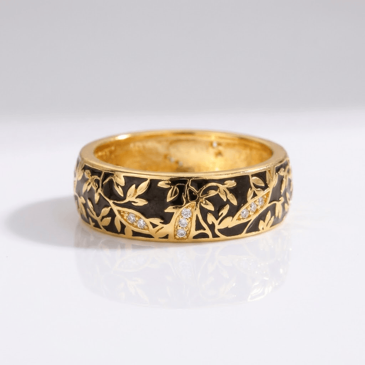 Anel vintage de folhas douradas da Rose & Oliver, com design delicado de folhagem em metal dourado.