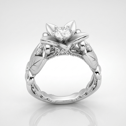 Anel de prata com detalhes em zircônia em forma de pétala, da marca Rose & Oliver, com design delicado e elegante.