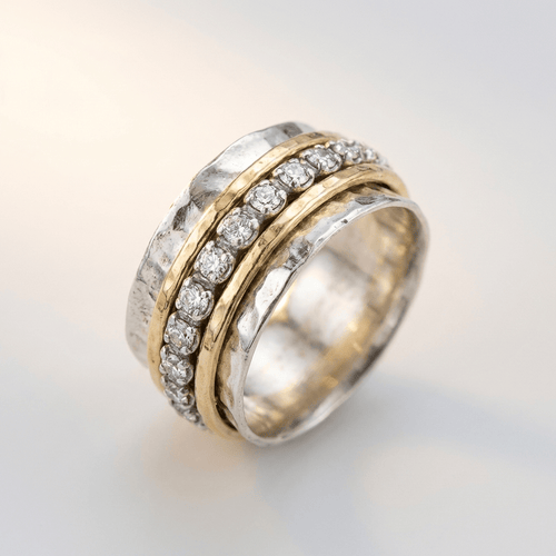 Ring Zirkonia Serenity Spin von Rose & Oliver mit funkelnden Details und elegantem Design in Silber