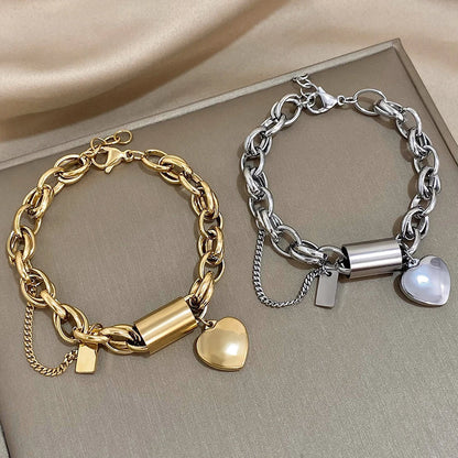 Goldenes Chunky-Armband von Rose & Oliver Heartened: Modeaccessoire mit robustem und elegantem Design aus Gold.