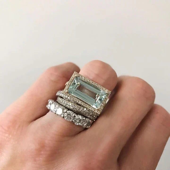 Vintage-Schmuckset mit silbernen Ringen und türkisfarbenem Glas, von der Marke Rose & Oliver, mit eleganten Details in Silber und Türkis
