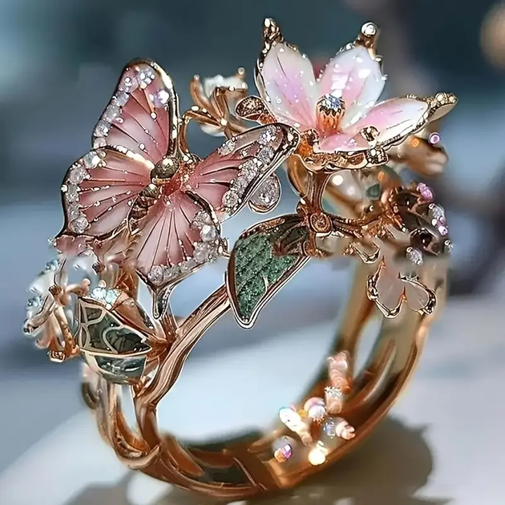 Ring Croia™ Butterfly mit Zirkonia von Rose & Oliver, mit zarten Schmetterlingsdetails und Zirkonia-Glanz.